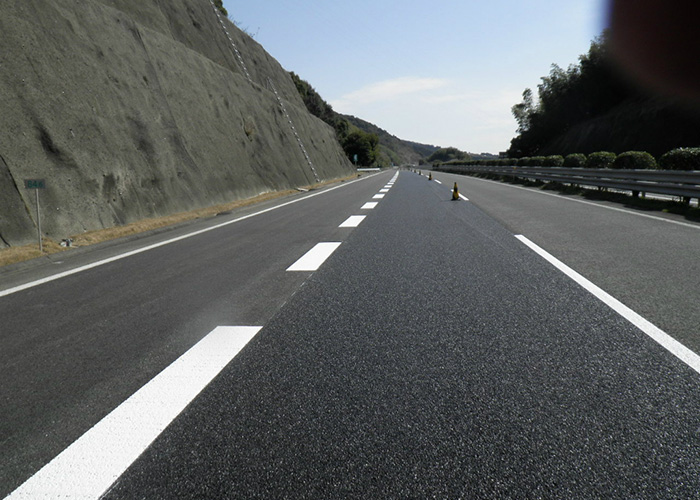長崎自動車道 長崎高速道路事務所管内舗装補修工事